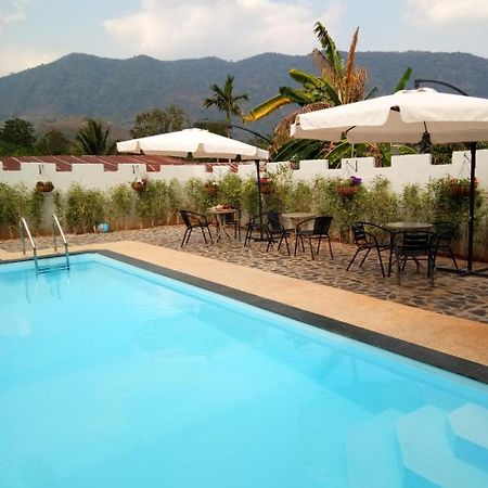Thai Castle Resort Ban Thap Sila Zewnętrze zdjęcie