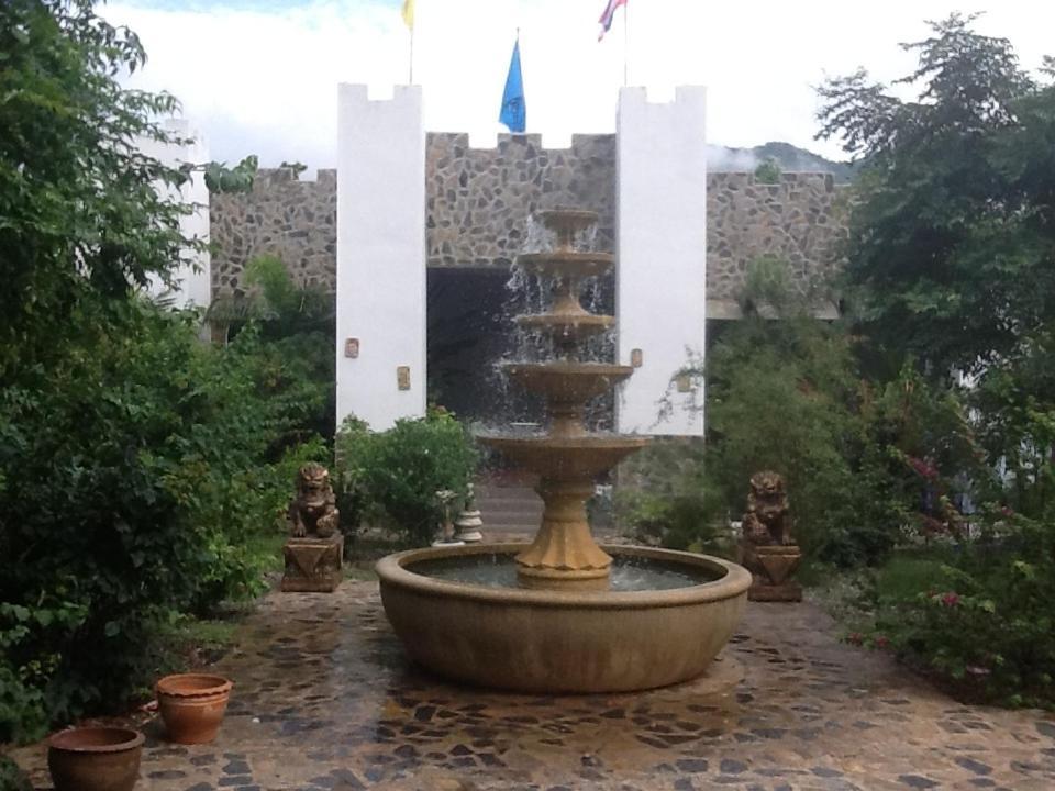 Thai Castle Resort Ban Thap Sila Zewnętrze zdjęcie