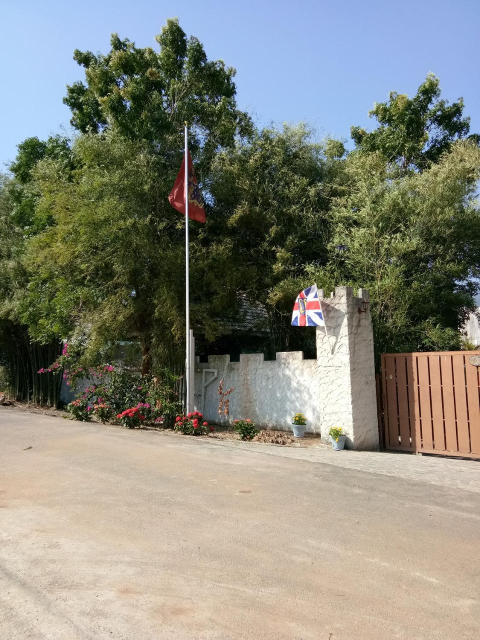 Thai Castle Resort Ban Thap Sila Zewnętrze zdjęcie
