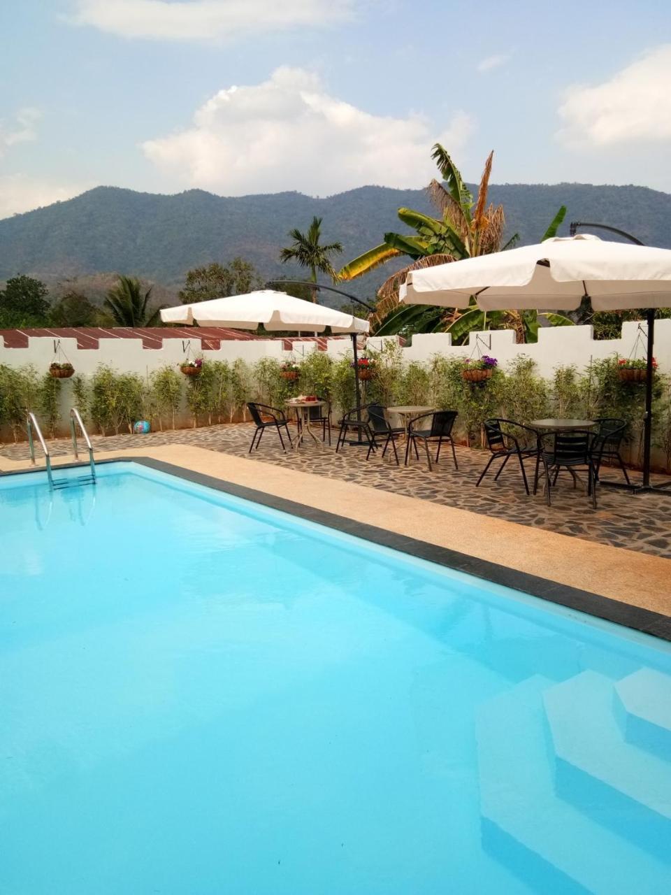 Thai Castle Resort Ban Thap Sila Zewnętrze zdjęcie