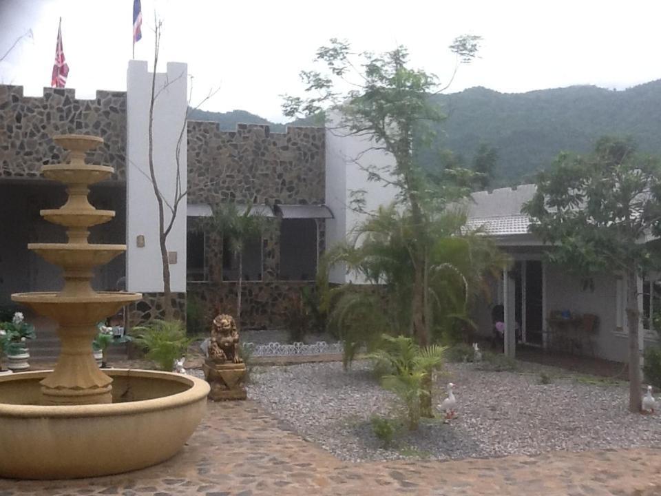Thai Castle Resort Ban Thap Sila Zewnętrze zdjęcie