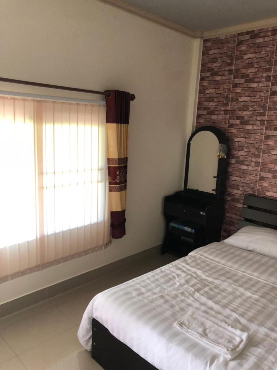 Thai Castle Resort Ban Thap Sila Zewnętrze zdjęcie