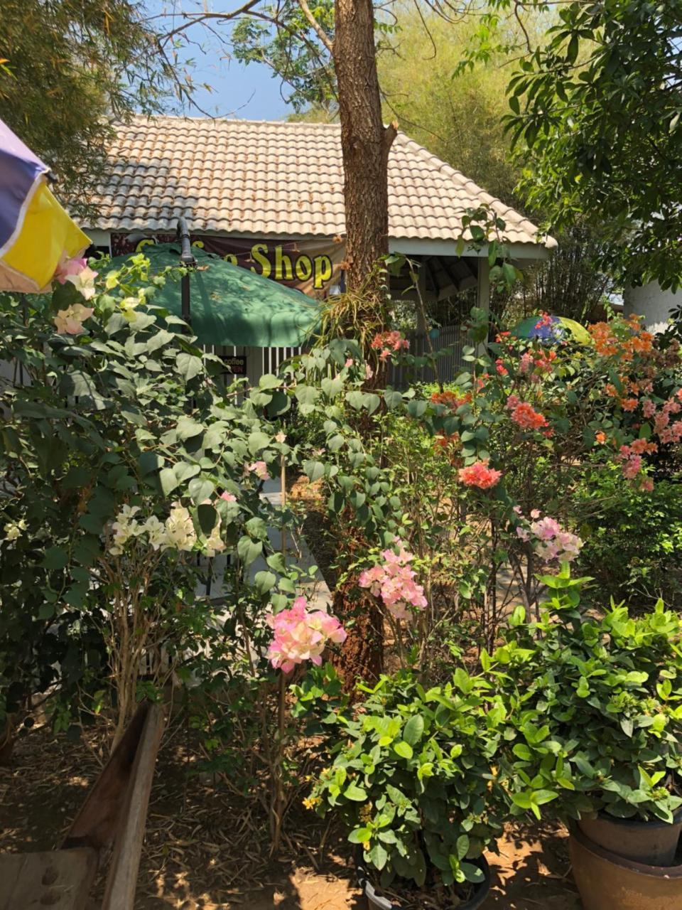 Thai Castle Resort Ban Thap Sila Zewnętrze zdjęcie